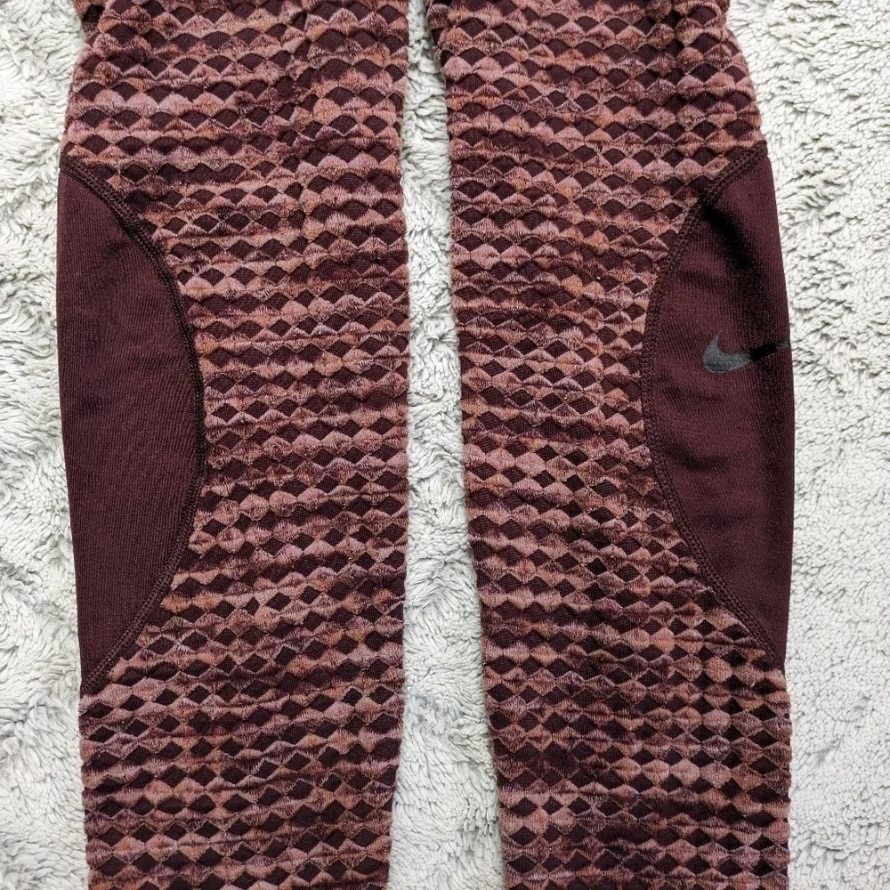 Nike Pro Tights Women's XS Red Burgundy Crush Hyperwarm Training Leggings